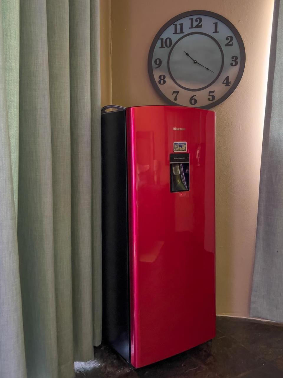 Spies Villa - Fast Wi-Fi, Netflix And Generator Middelburg  Eksteriør bilde